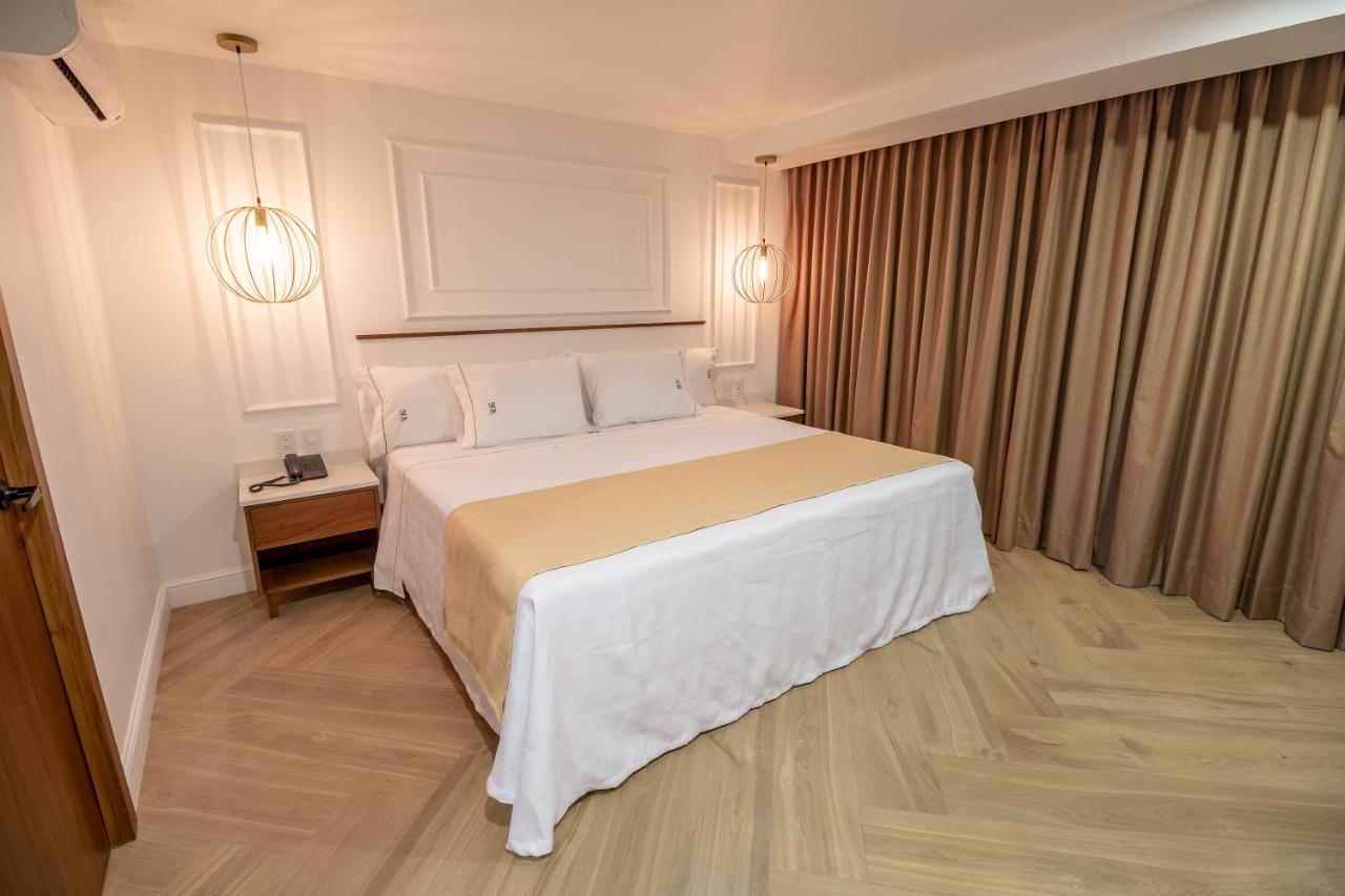Six Hotel Guadalajara Degollado المظهر الخارجي الصورة