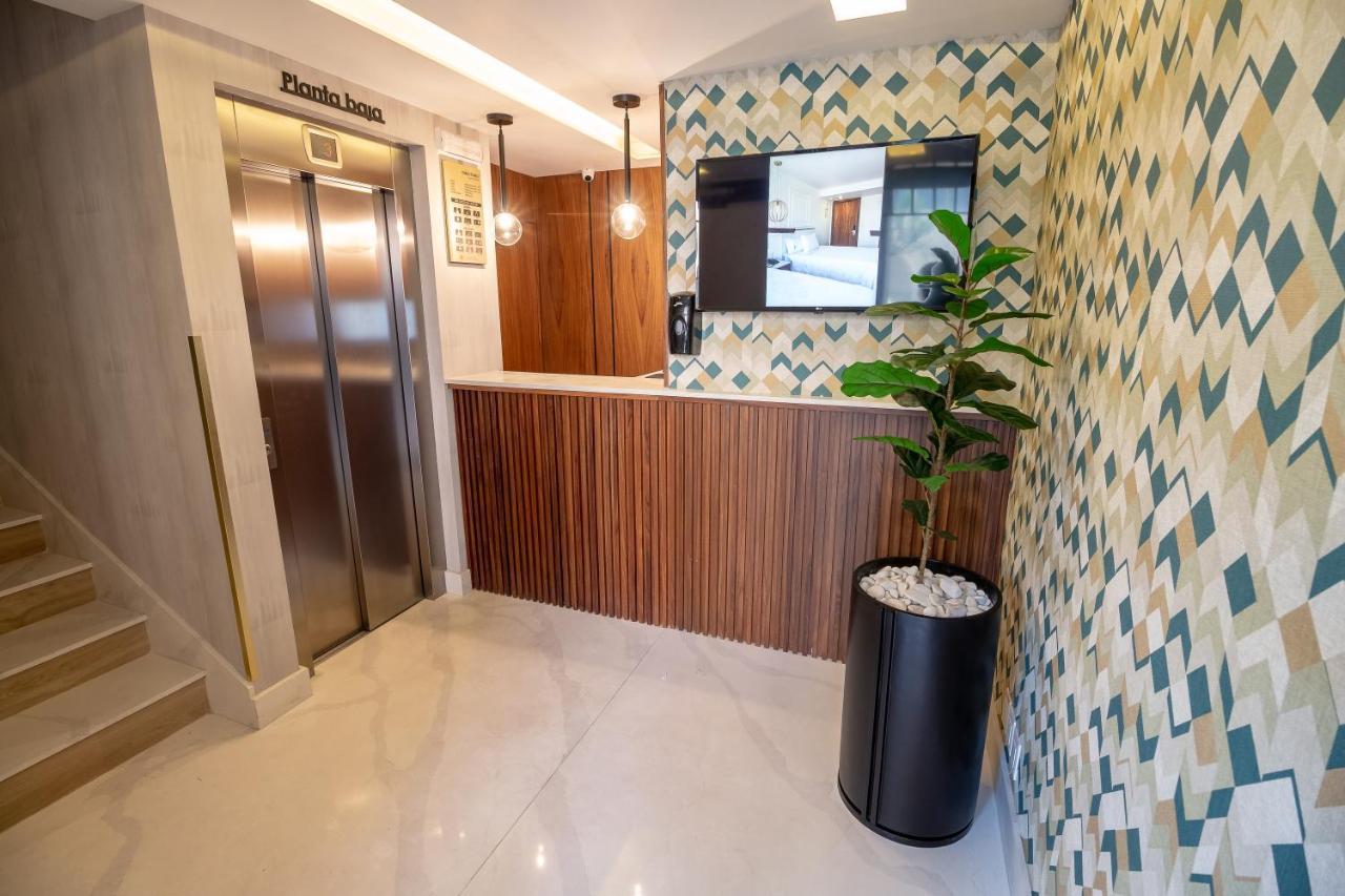 Six Hotel Guadalajara Degollado المظهر الخارجي الصورة