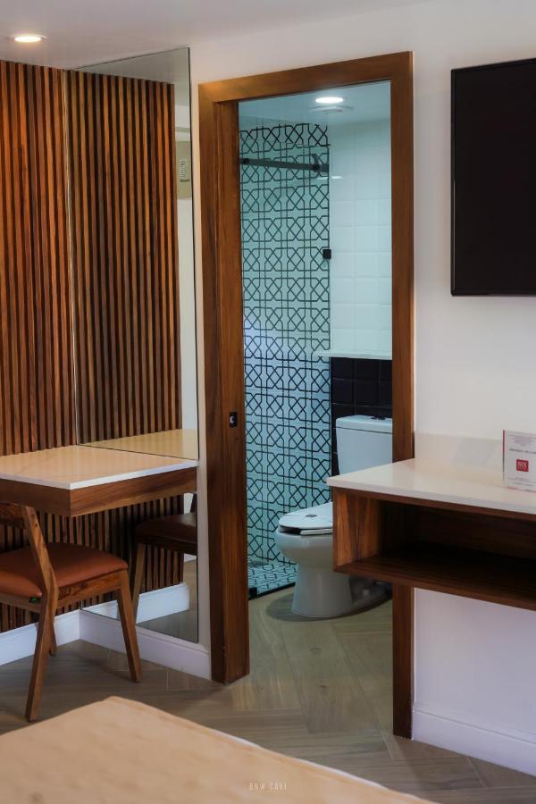 Six Hotel Guadalajara Degollado المظهر الخارجي الصورة