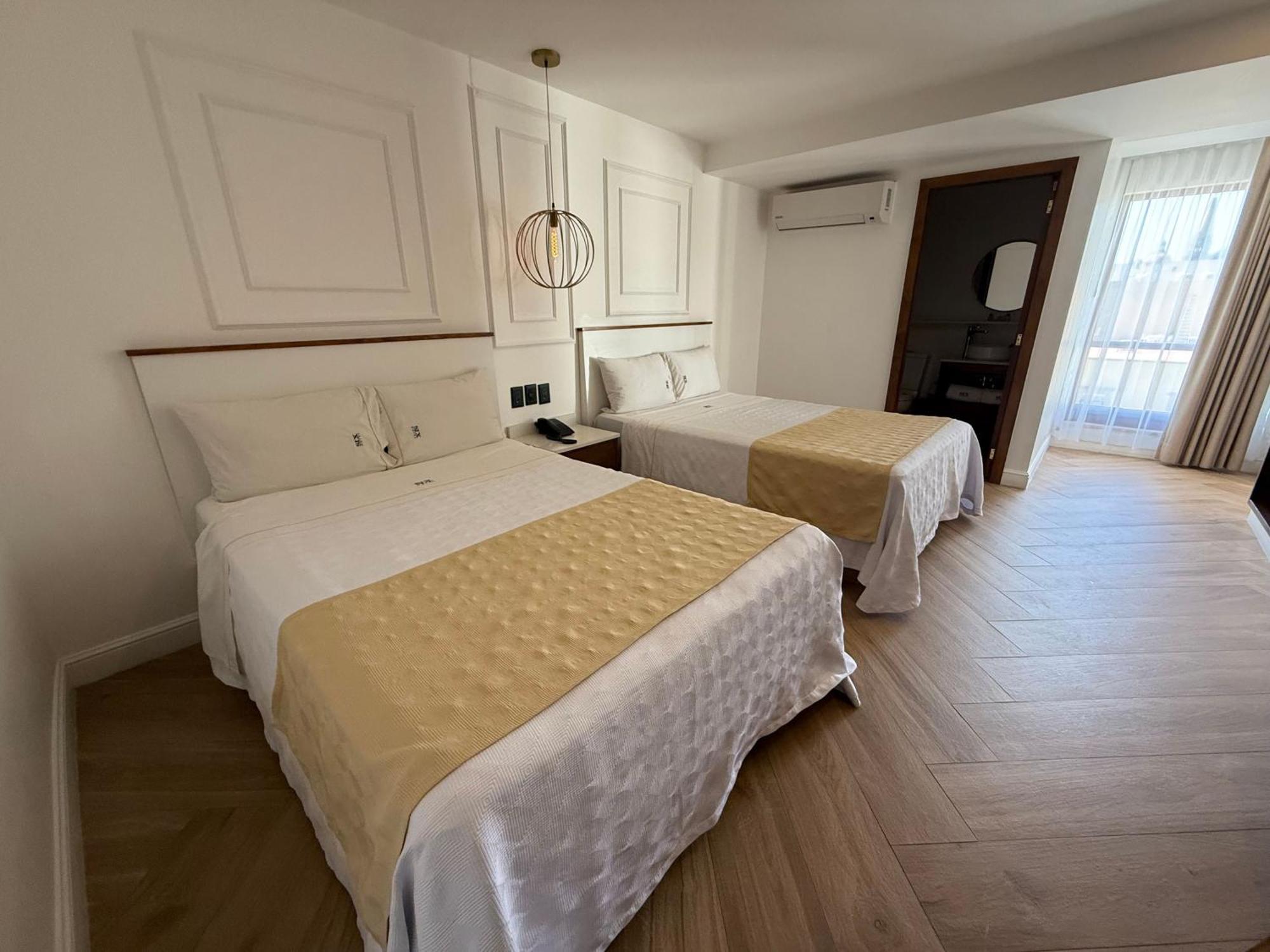 Six Hotel Guadalajara Degollado المظهر الخارجي الصورة